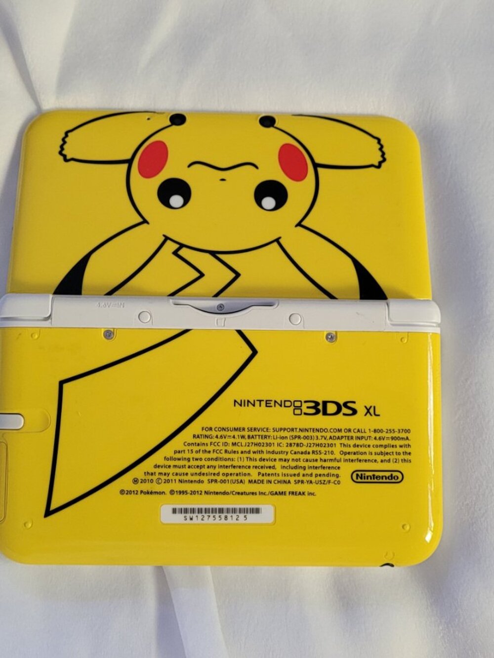 Nintendo 3DS XL Pikachu Edition - Picture 4 of 11
